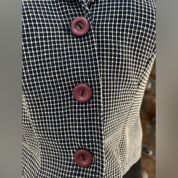 All That Jazz button up blouse - Picture 2 of 4